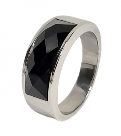 Кольцо мужское с черным камнем перстень